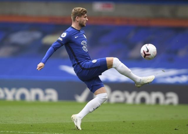 跟队：多特在与狼队谈法比奥-席尔瓦转会，预计本周将加速