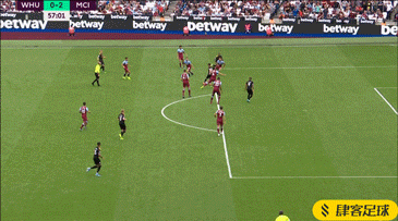 活塞队记：艾维今天可以出战，此前被列入出战成疑名单